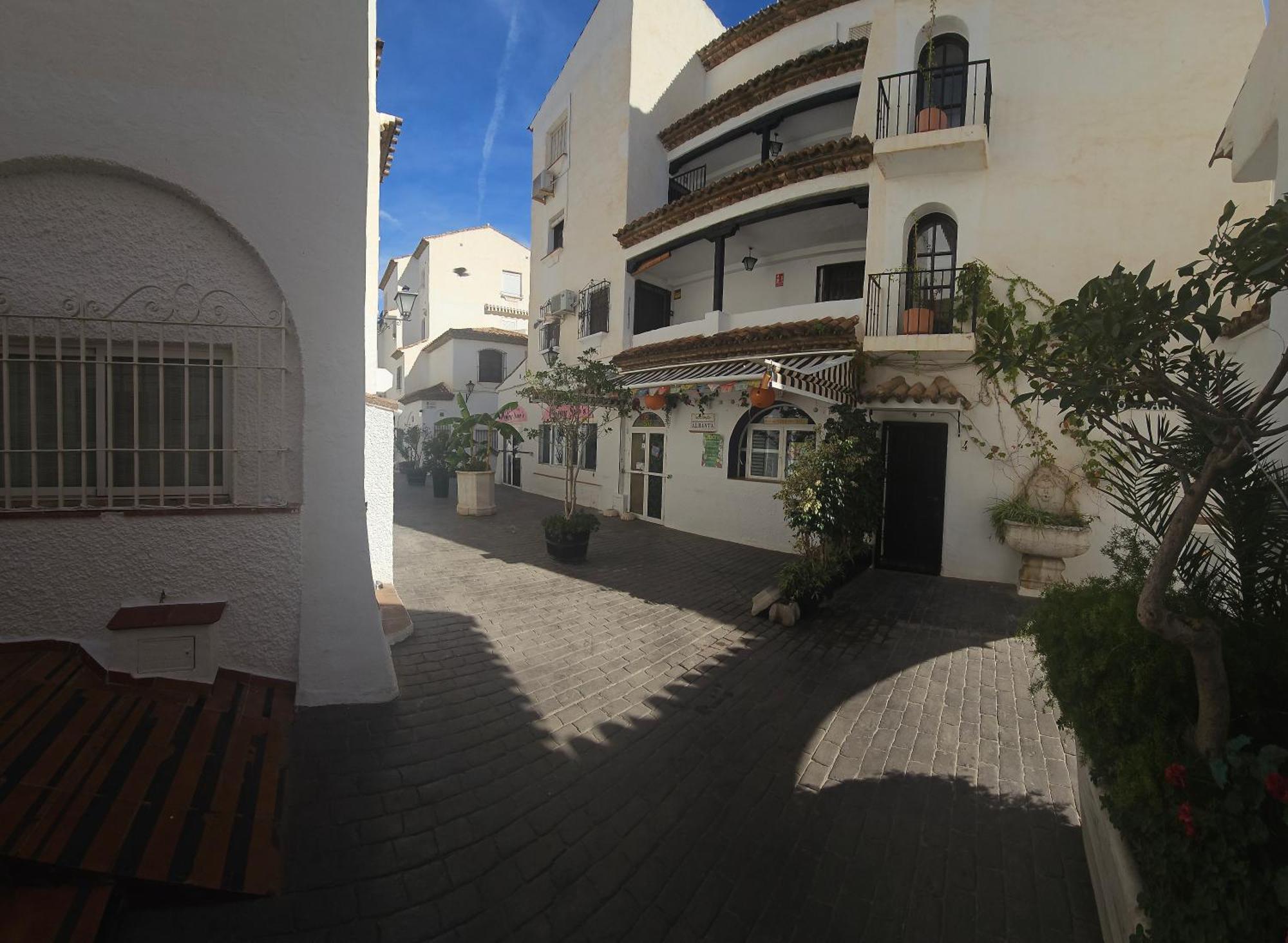 Pueblo Blanco Sea View Apartment By Namaste Elite توريمولينوس المظهر الخارجي الصورة