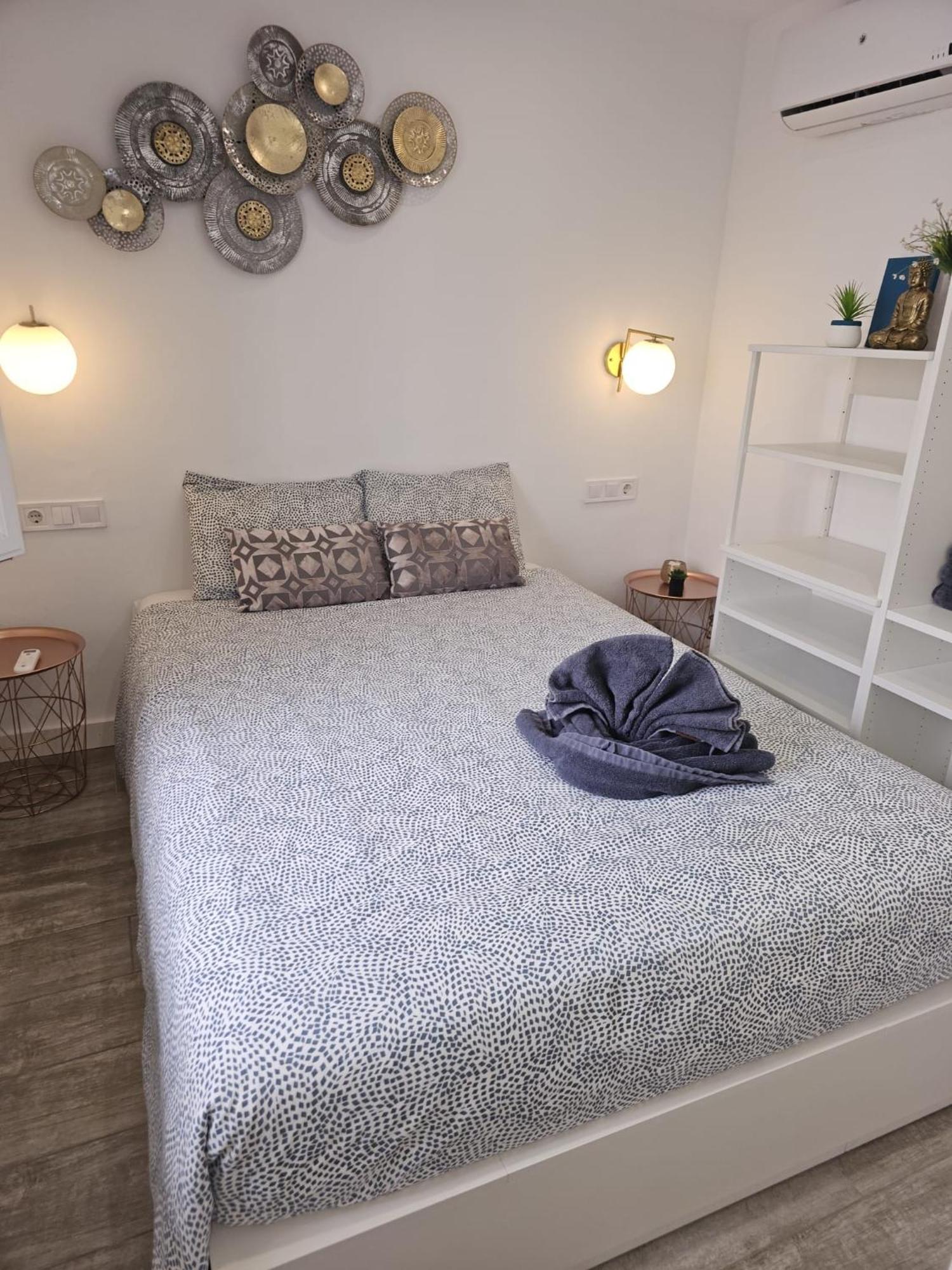 Pueblo Blanco Sea View Apartment By Namaste Elite توريمولينوس المظهر الخارجي الصورة